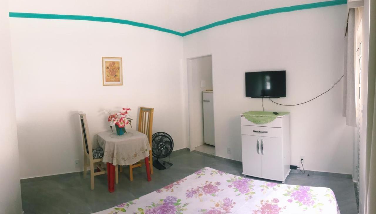 קאבו פריו Suite Com Cozinha No Quintal Da Casa מראה חיצוני תמונה
